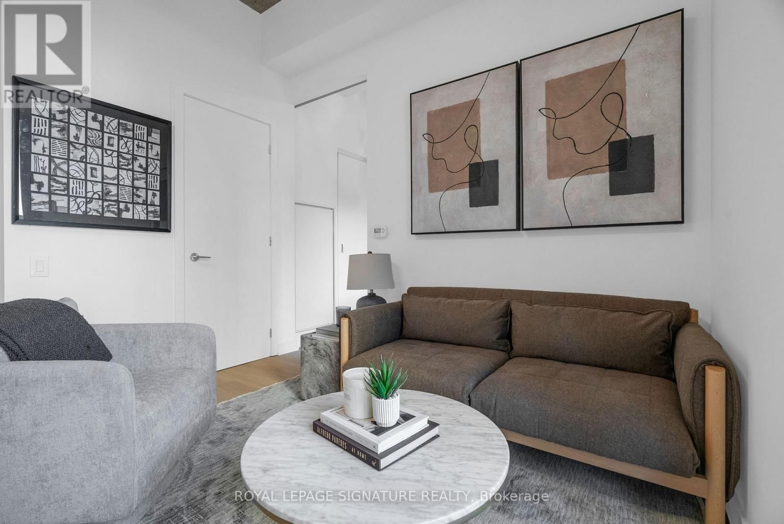 606 - 11 CHARLOTTE STREET Image 5