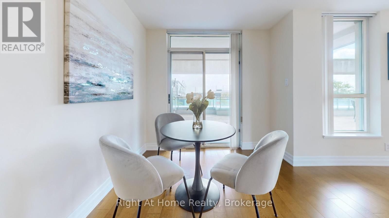 209 - 228 QUEENS QUAY WEST Image 13