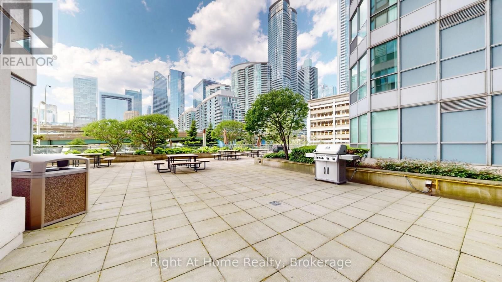 209 - 228 QUEENS QUAY WEST Image 40