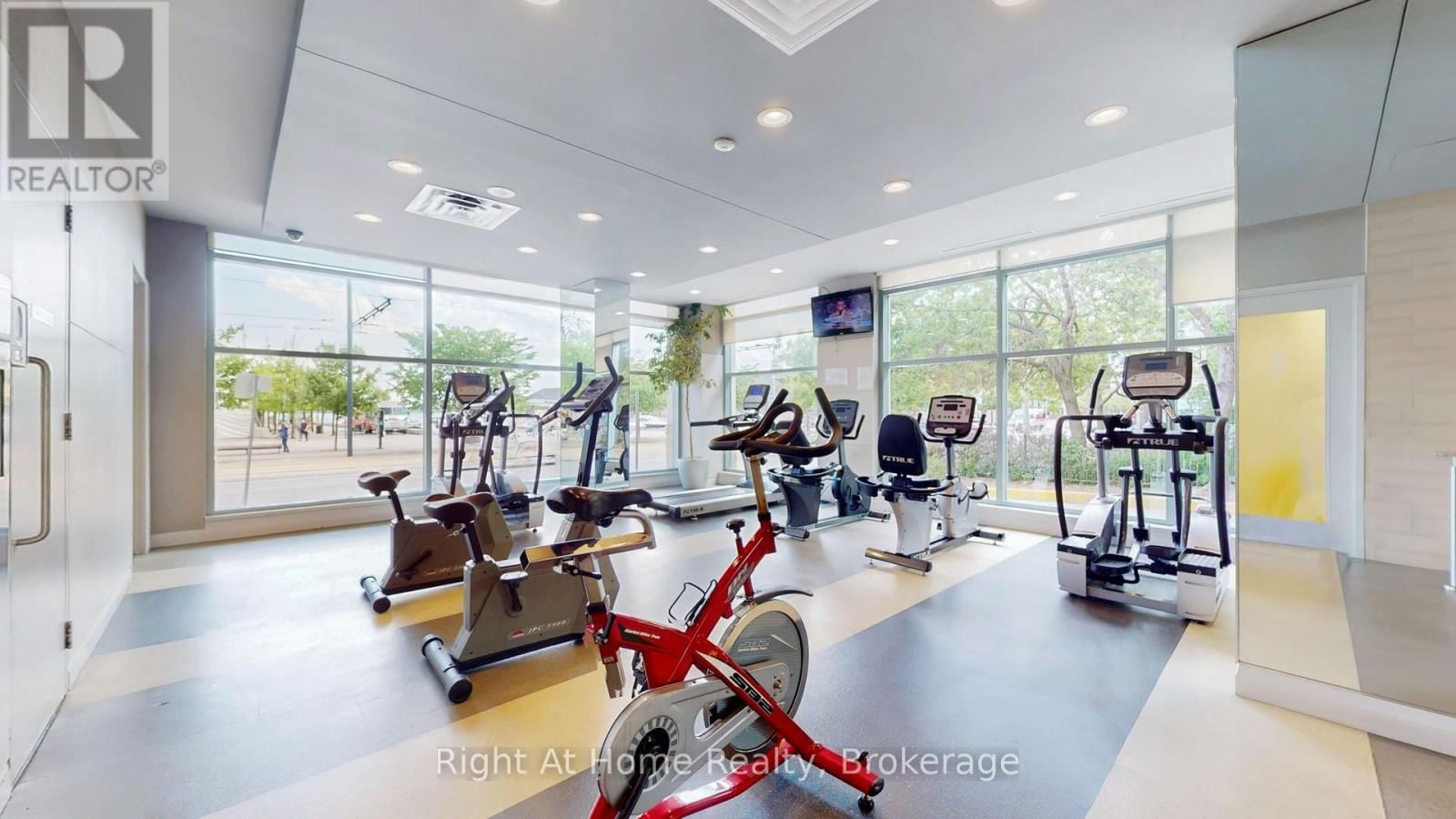 209 - 228 QUEENS QUAY WEST Image 49