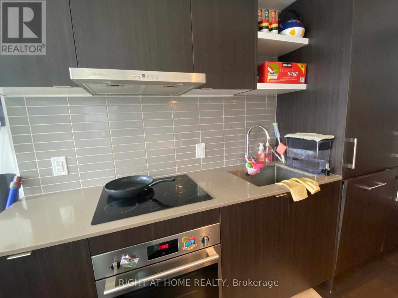 5605 - 88 HARBOUR STREET Image 10