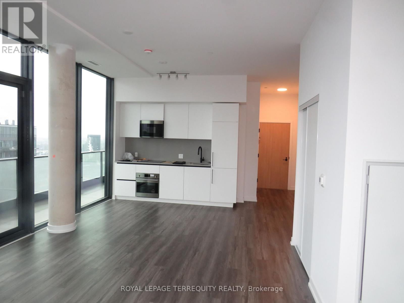 3304 - 35 PARLIAMENT STREET Image 1