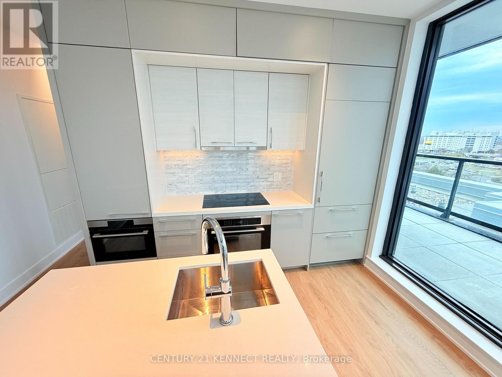 810 - 29 GREEN TRAIL COURT Image 7