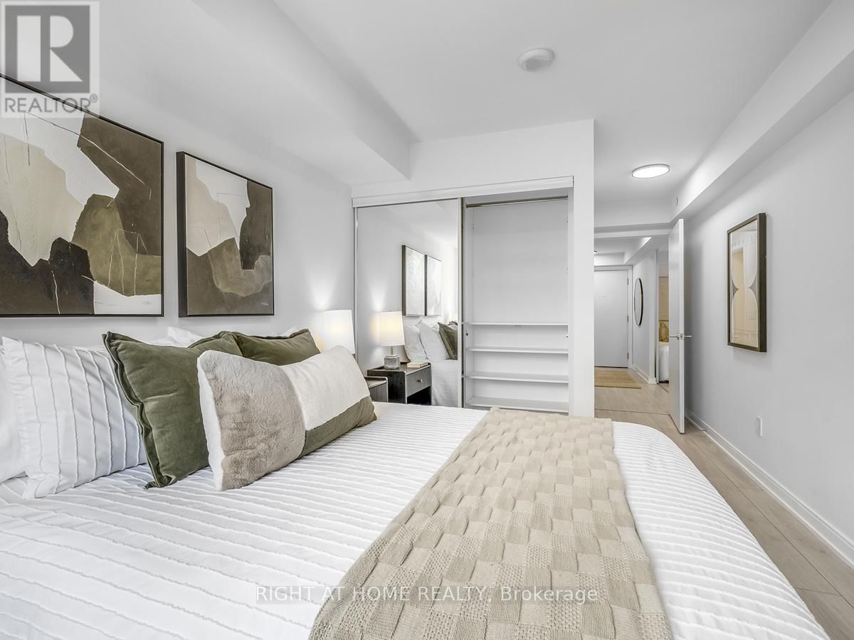 1622 - 525 ADELAIDE STREET WEST Image 10