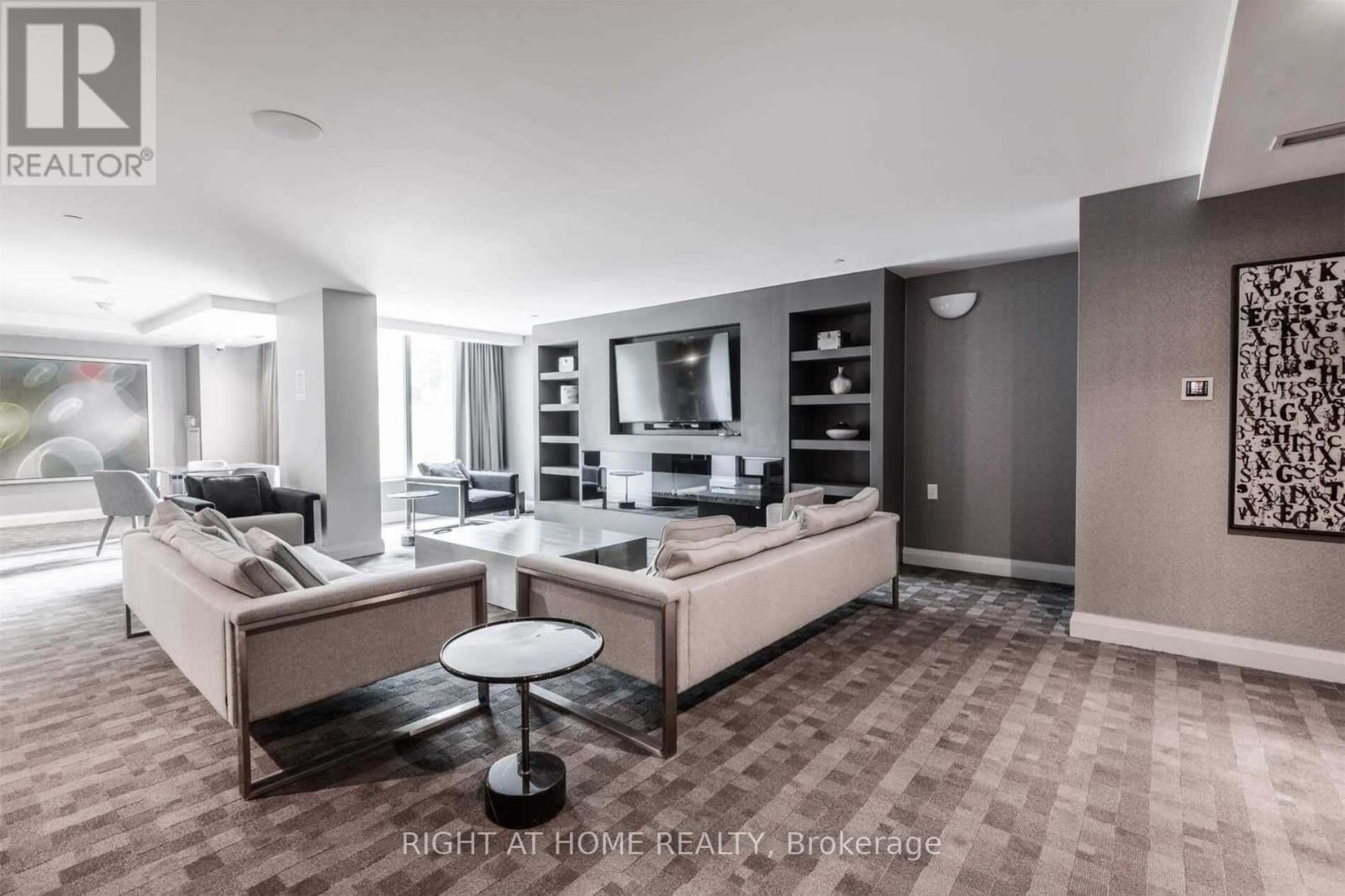 1622 - 525 ADELAIDE STREET WEST Image 24