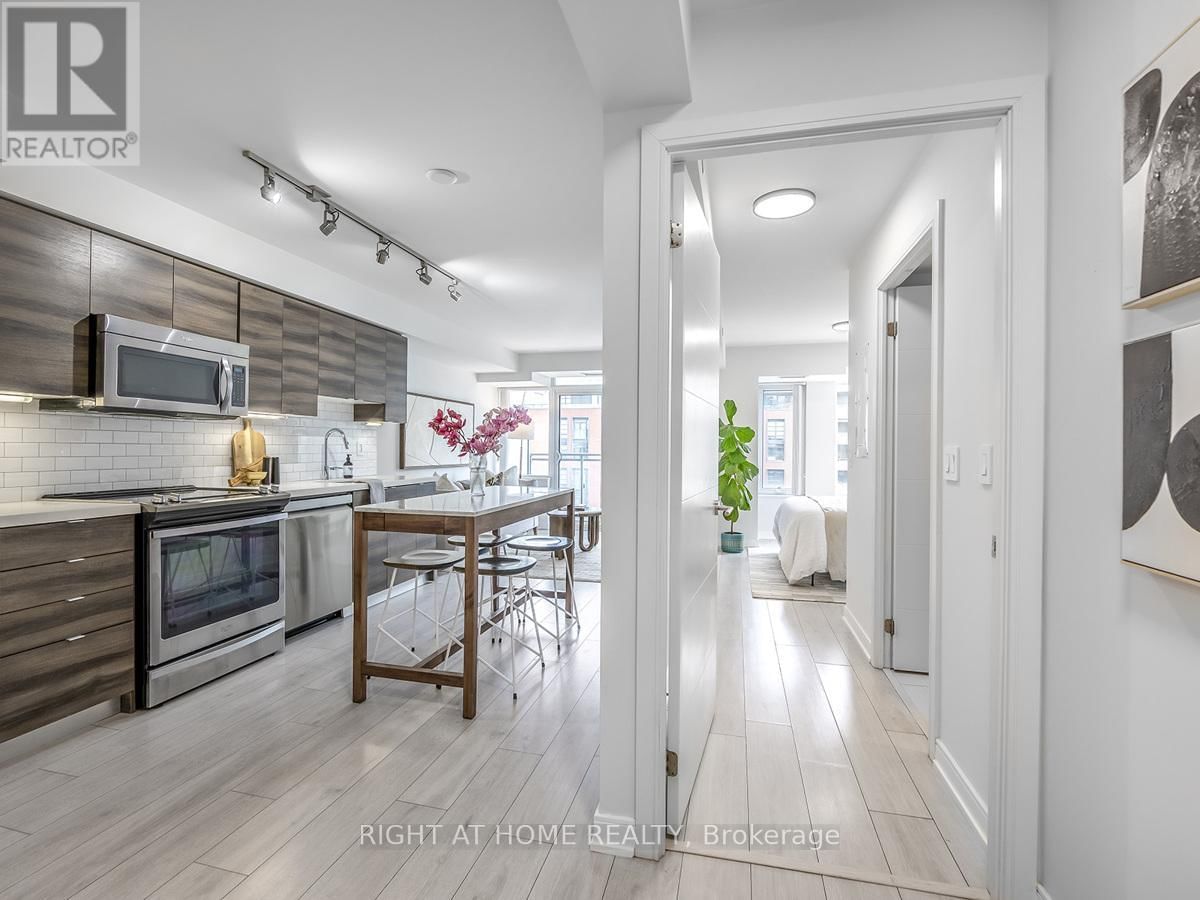 1622 - 525 ADELAIDE STREET WEST Image 3