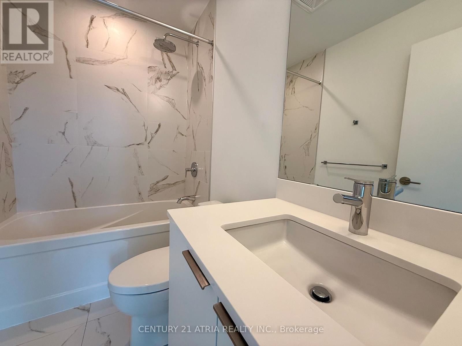 1106 - 7 GOLDEN LION HEIGHTS Image 17