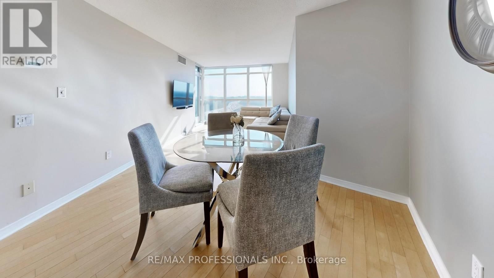 2705 - 30 HARRISON GARDEN BOULEVARD Image 15