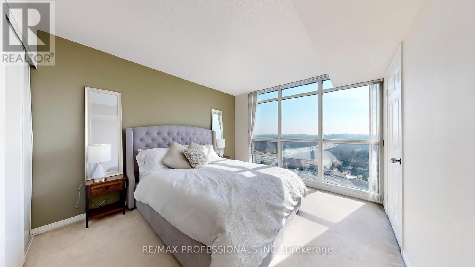 2705 - 30 HARRISON GARDEN BOULEVARD Image 18