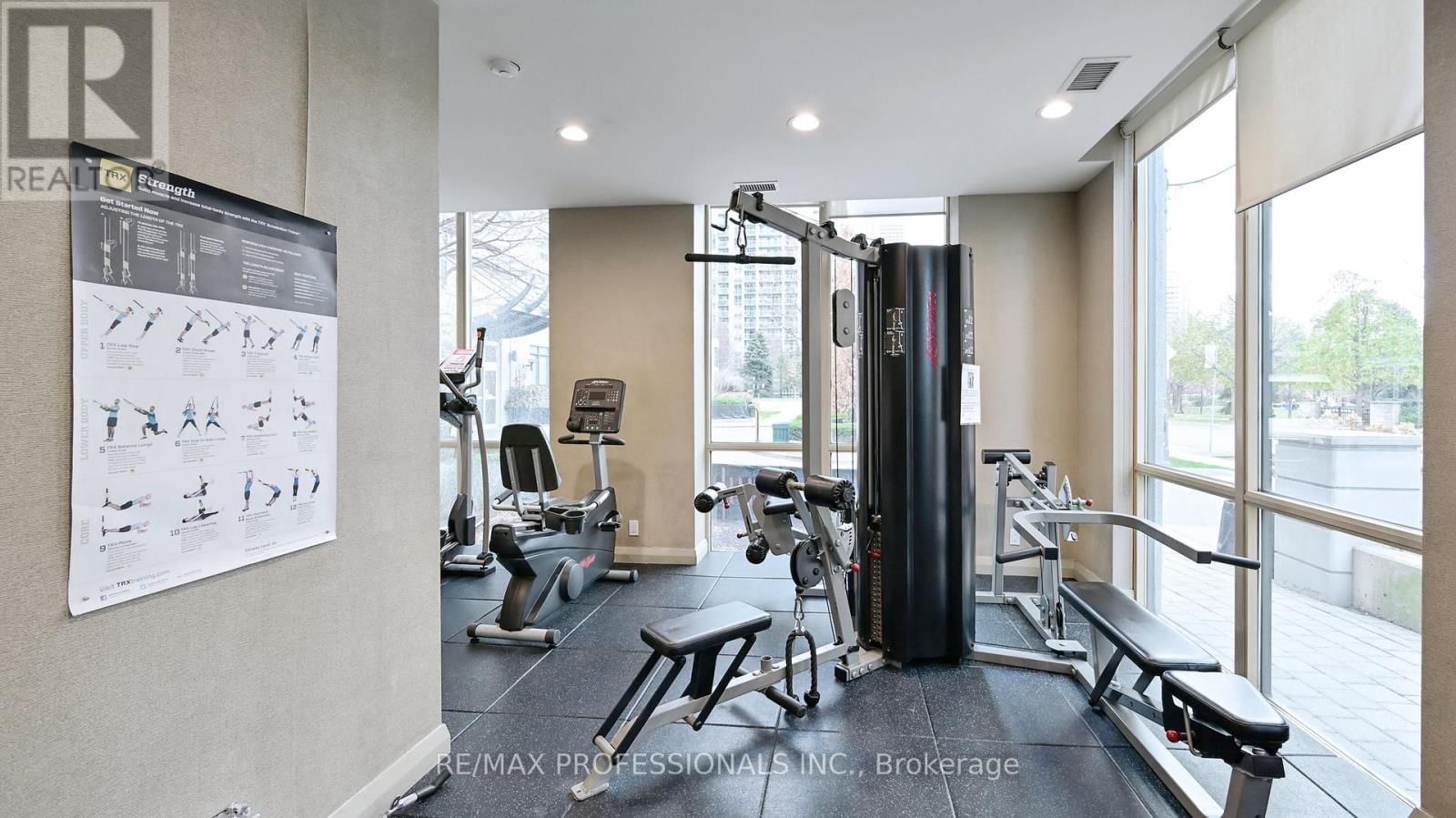 2705 - 30 HARRISON GARDEN BOULEVARD Image 33