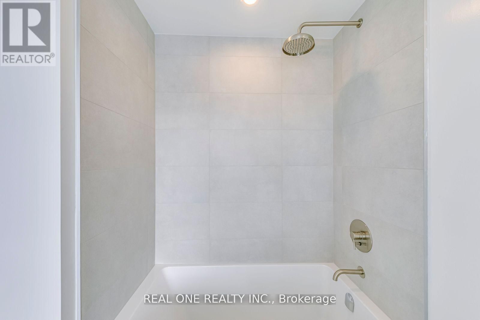 1520 - 2020 BATHURST STREET Image 22