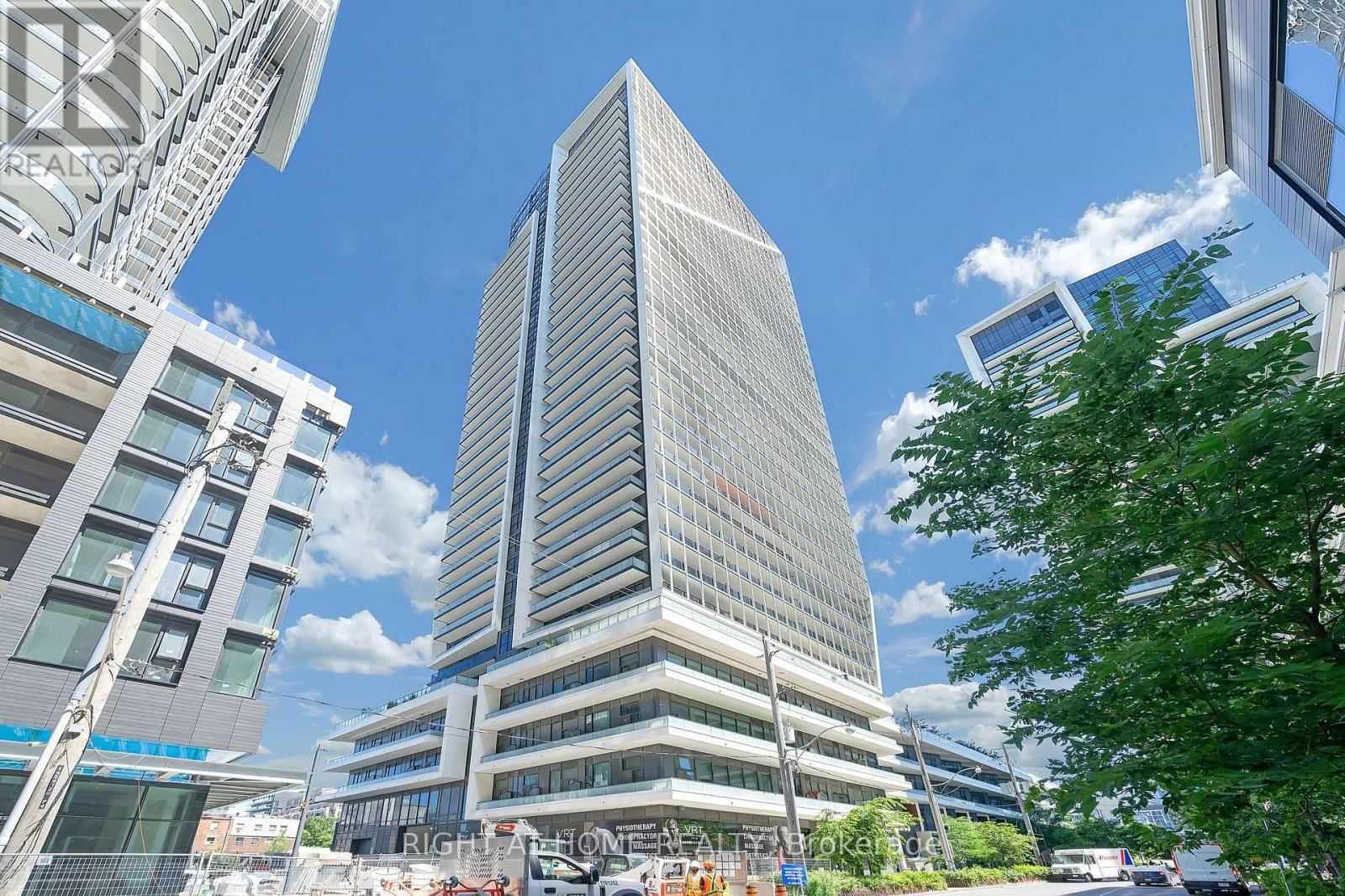 3307 - 50 ORDNANCE STREET Image 1