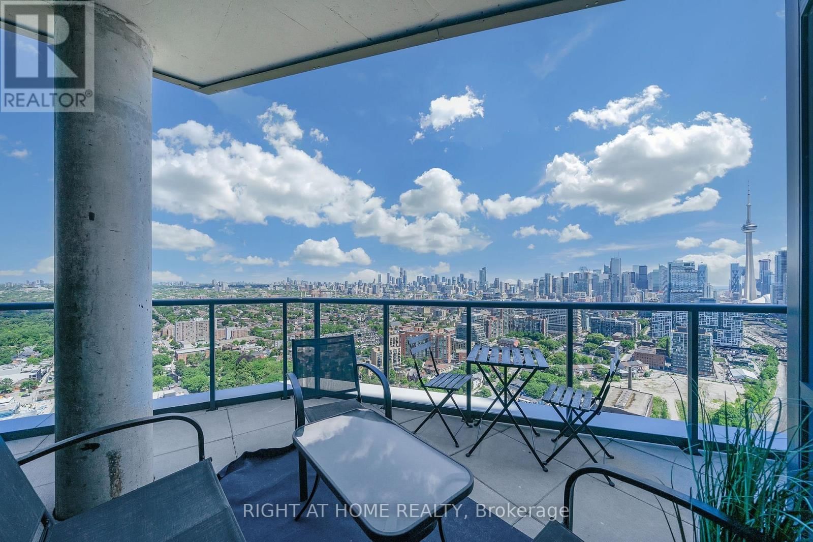 3307 - 50 ORDNANCE STREET Image 25