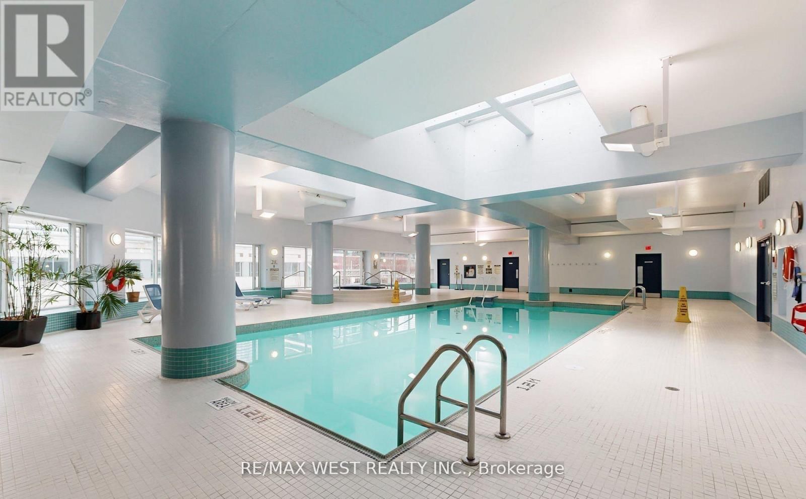 2511 - 10 YONGE STREET Image 26