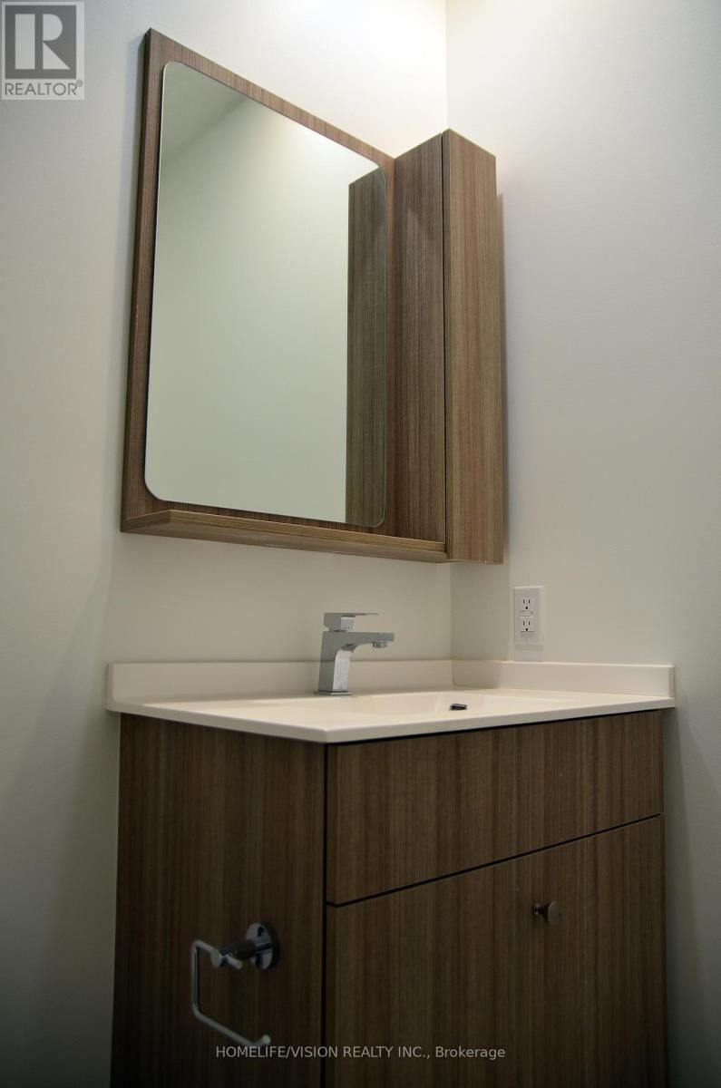 Ph607 - 75 CANTERBURY PLACE Image 13