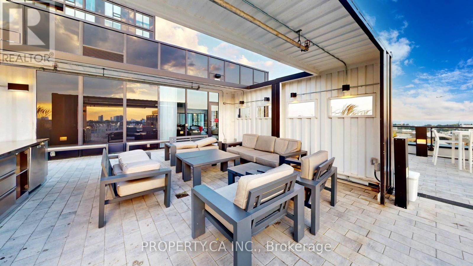 2012 - 135 EAST LIBERTY STREET Image 29