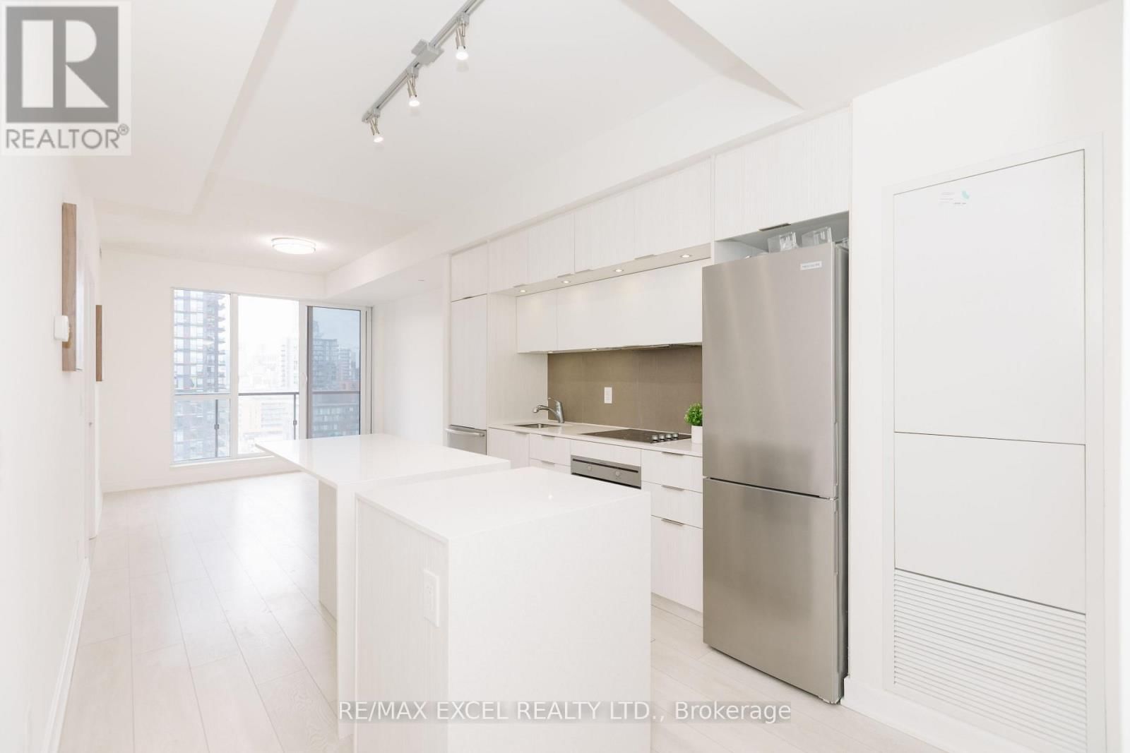 1307 - 170 SUMACH STREET Image 13