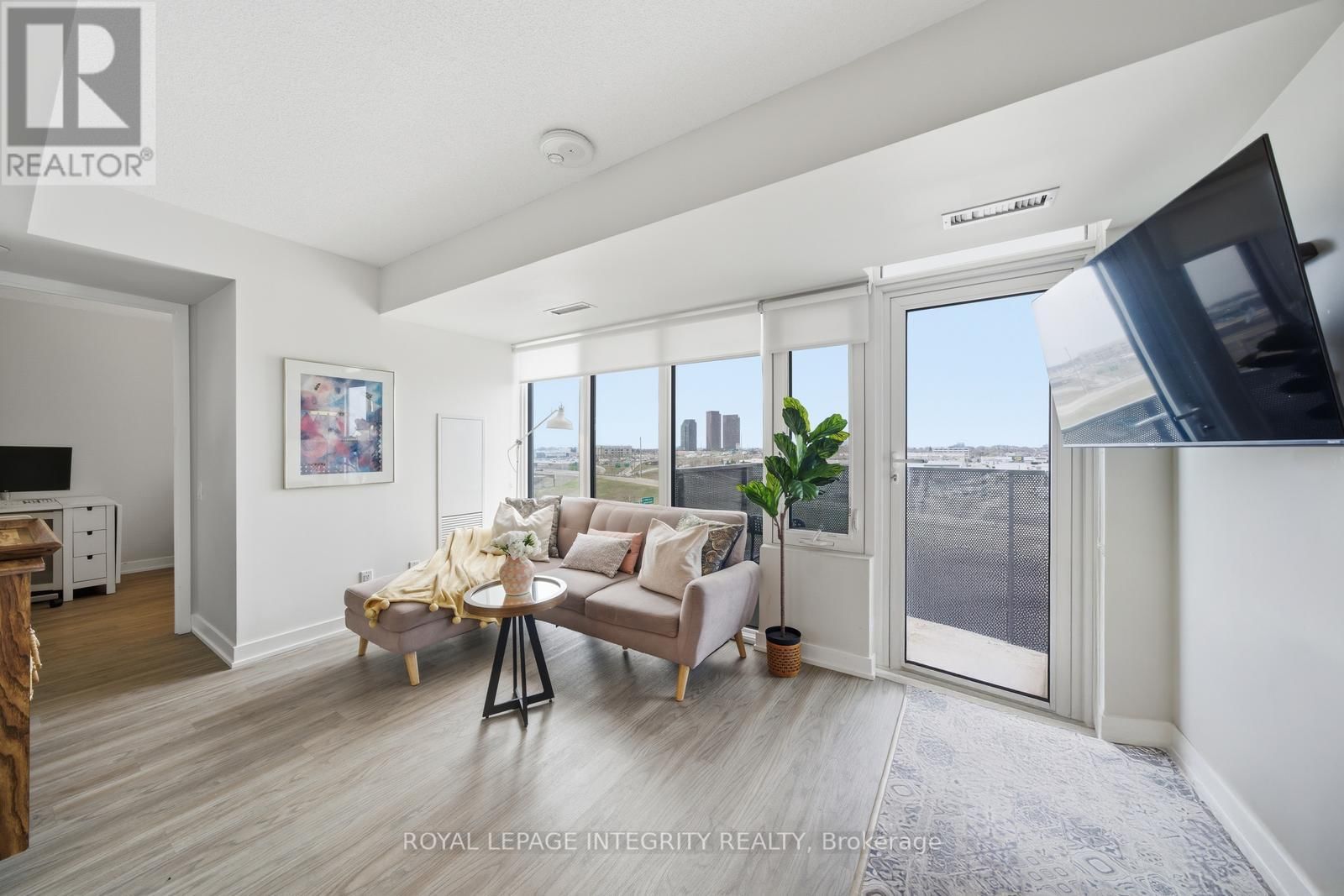 807 - 38 MONTE KWINTER COURT Image 1