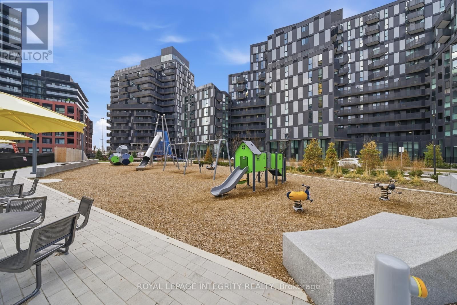 807 - 38 MONTE KWINTER COURT Image 40