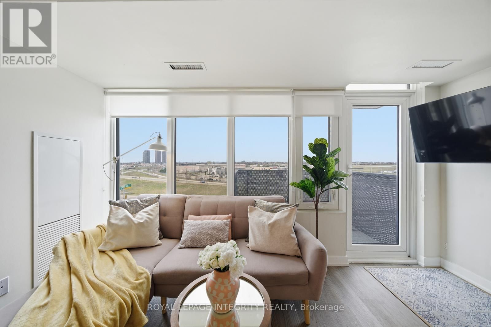 807 - 38 MONTE KWINTER COURT Image 8