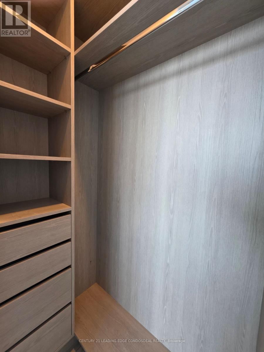 1902 - 29 GREEN TRAIL COURT Image 19