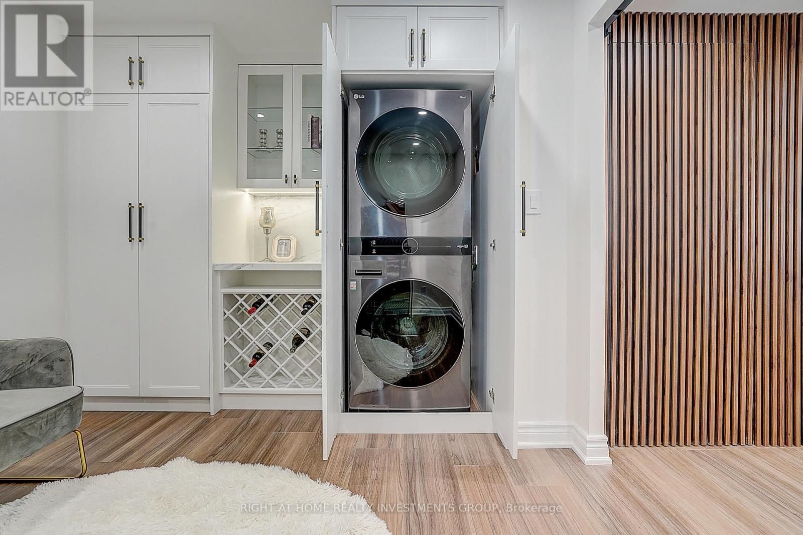 511 - 89 SKYMARK DRIVE Image 44