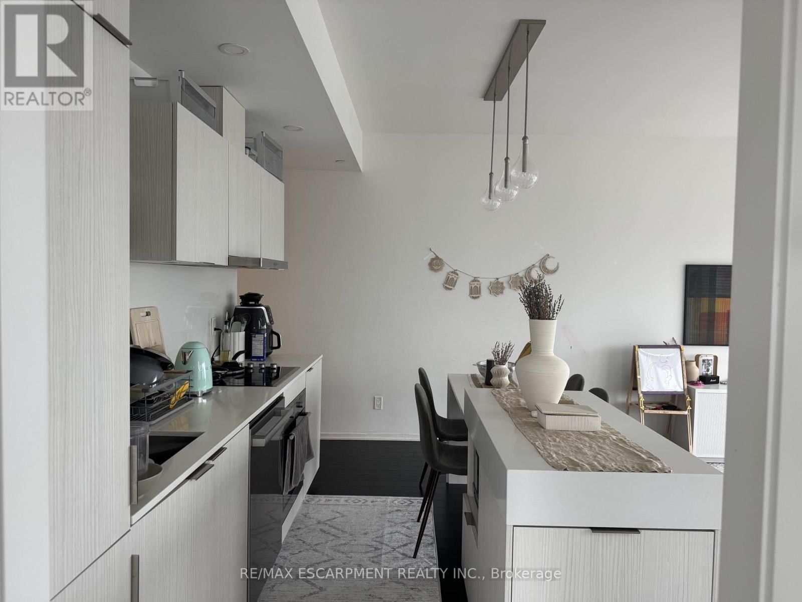 2702 - 16 BONNYCASTLE STREET Image 13