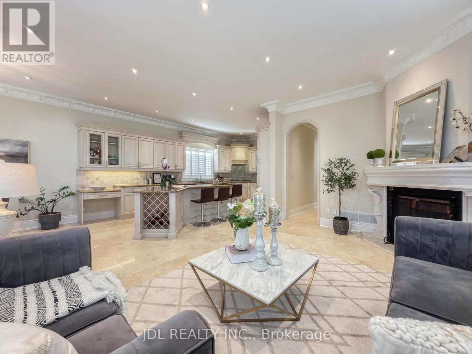 200 WILFRED AVENUE Image 17