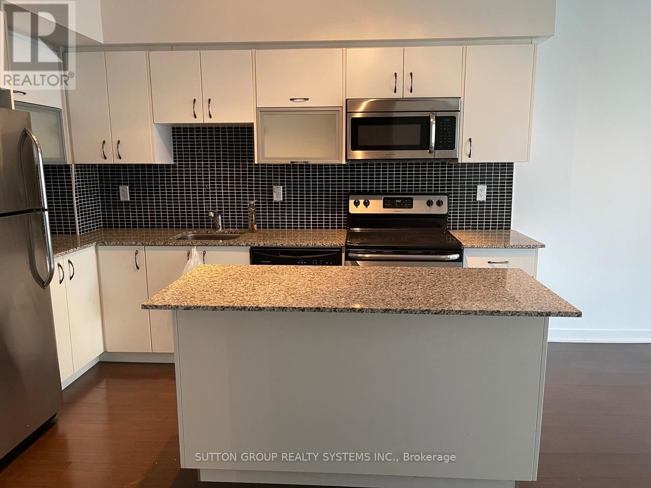 1102 - 59 EAST LIBERTY STREET Image 4