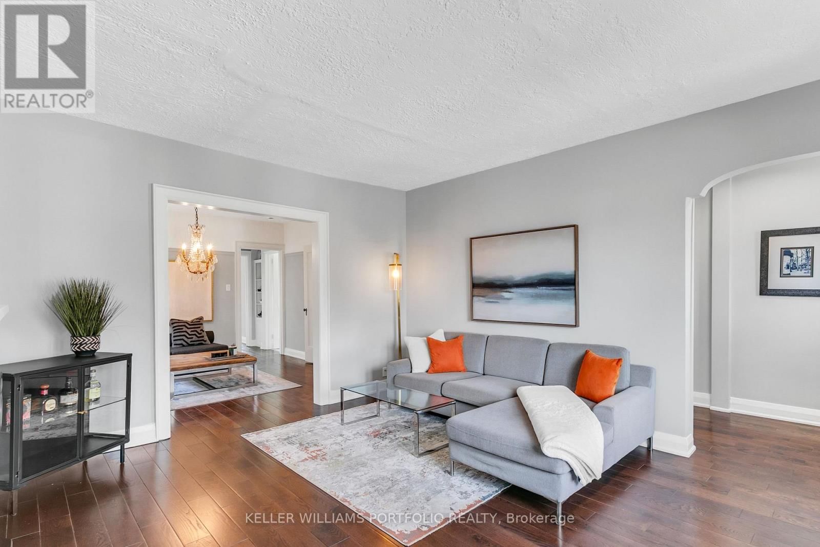 229 MANOR ROAD EAST Image 15