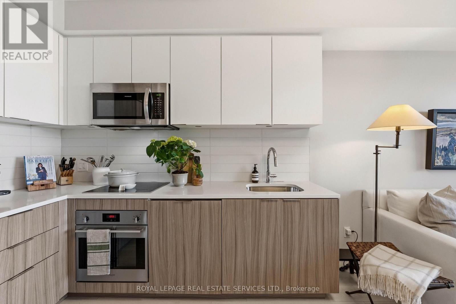 508 - 223 ST CLAIR AVENUE WEST Image 9