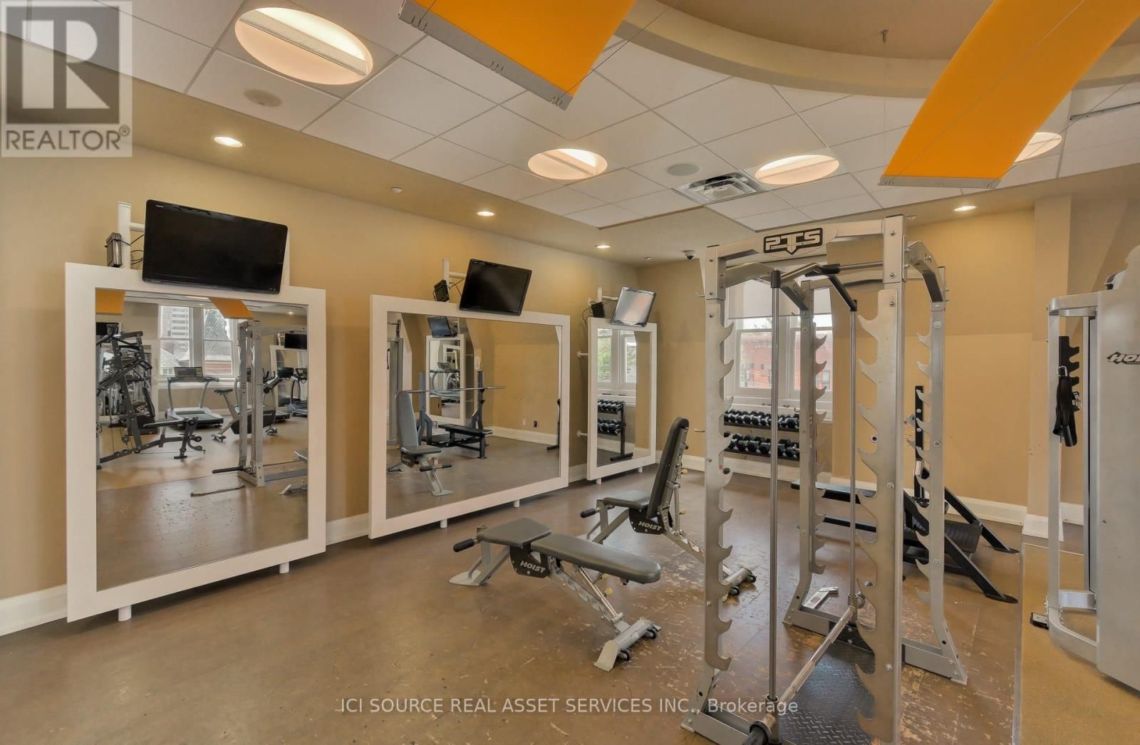 2303 - 28 LINDEN STREET Image 36