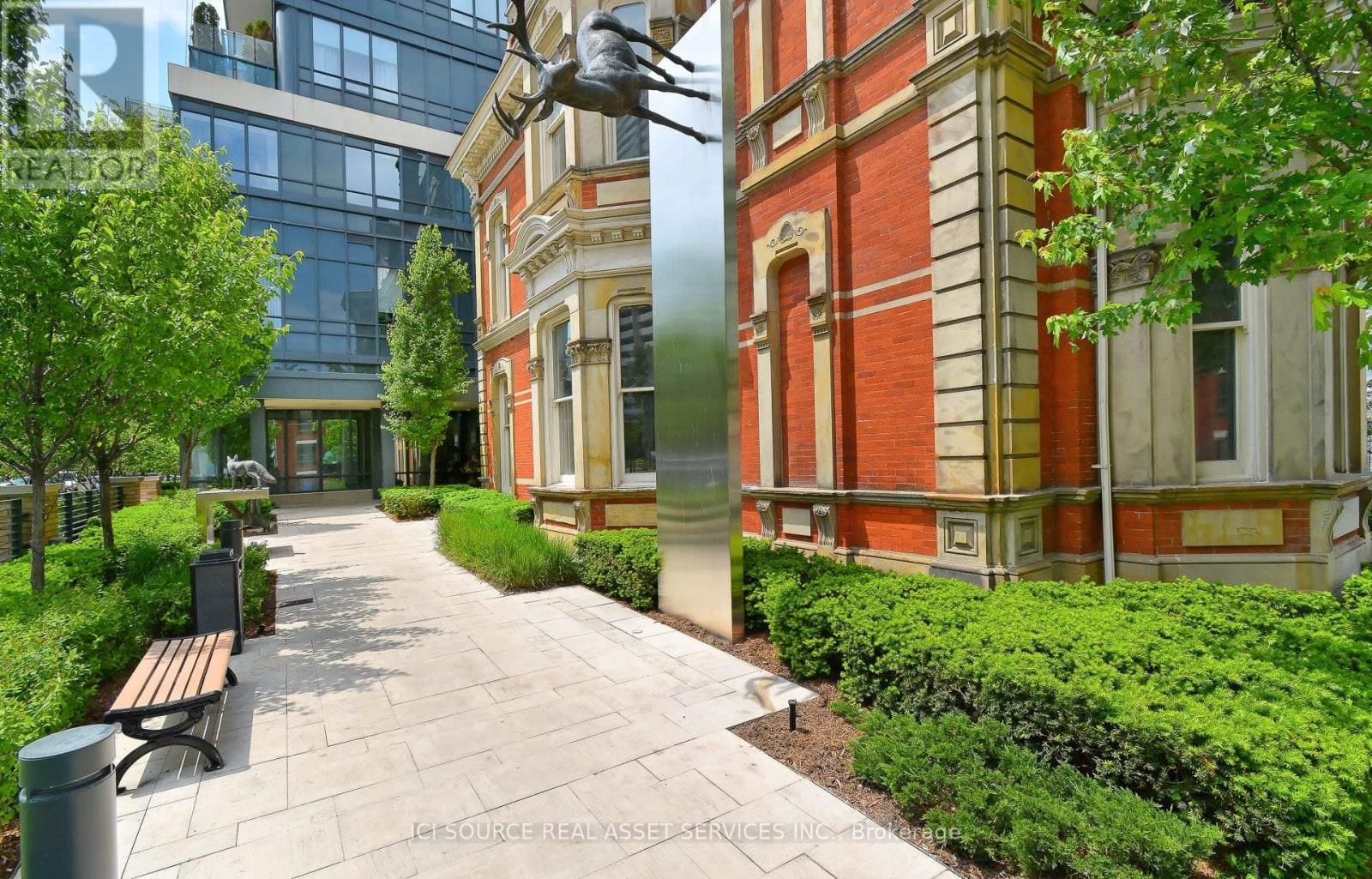 2303 - 28 LINDEN STREET Image 38