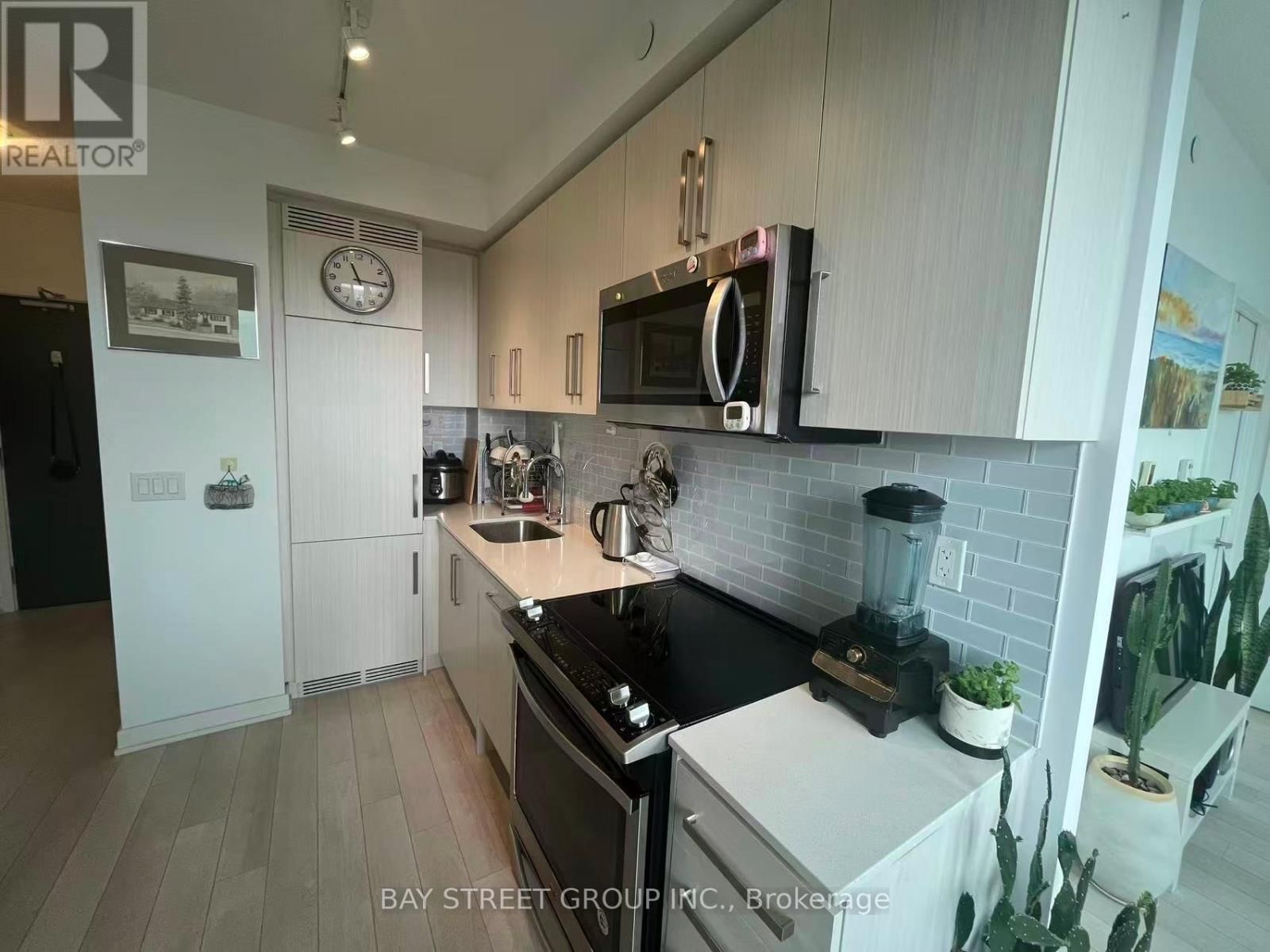 1905 - 5180 YONGE STREET Image 9