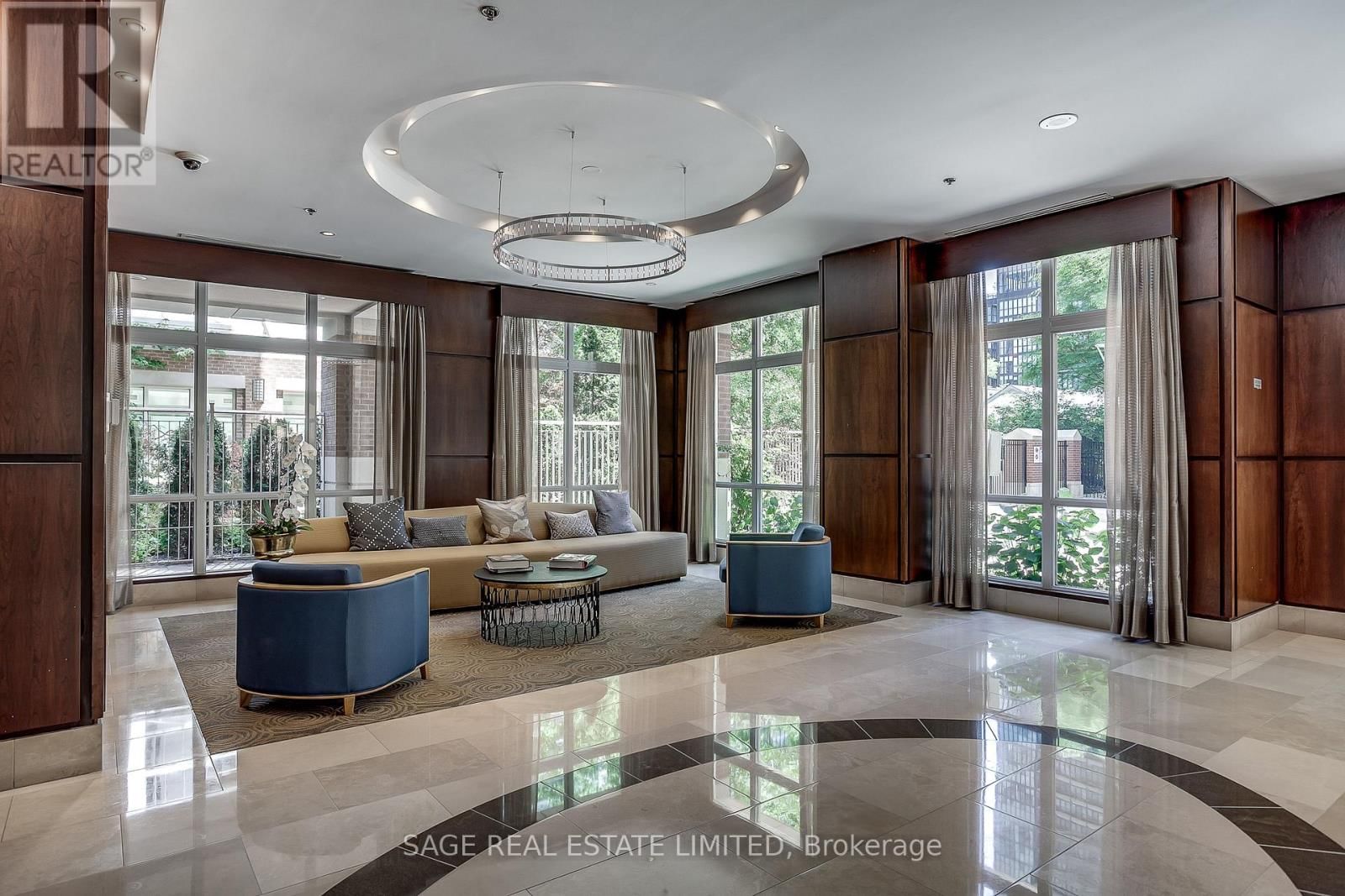 1206 - 100 HAYDEN STREET Image 33