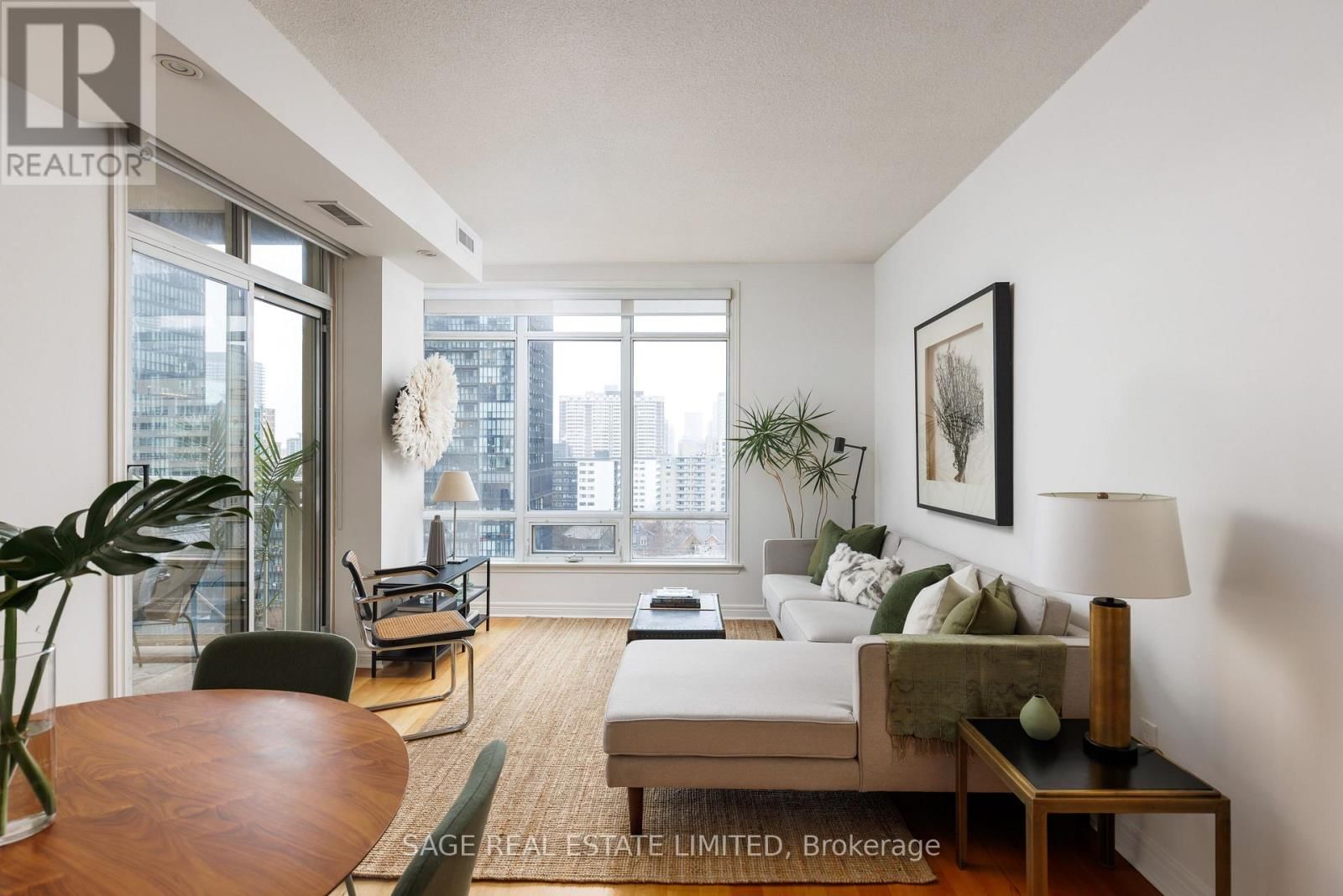 1206 - 100 HAYDEN STREET Image 5