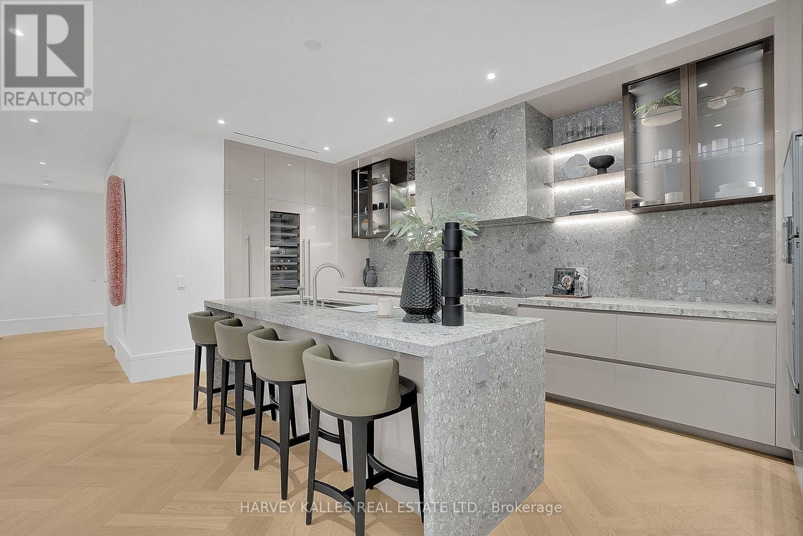 104 - 7 DALE AVENUE Image 10