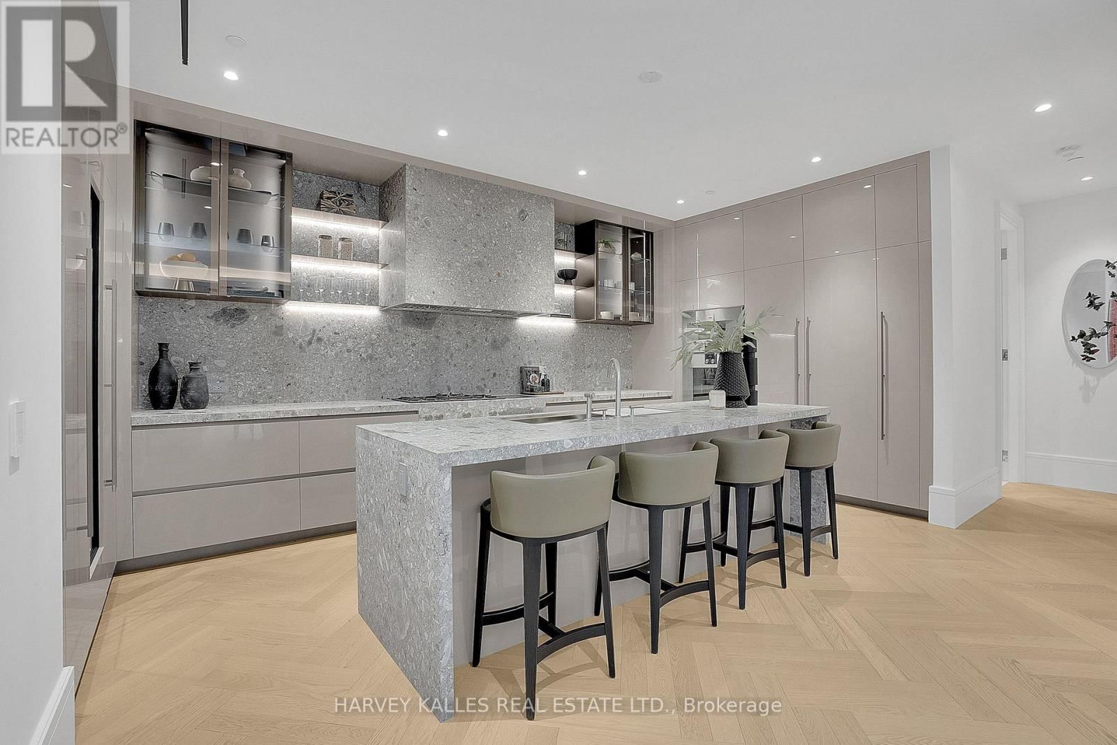 104 - 7 DALE AVENUE Image 17