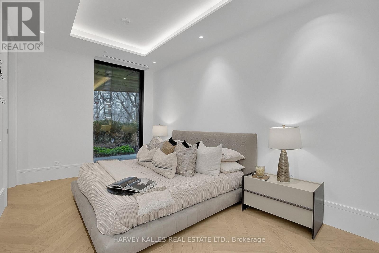 104 - 7 DALE AVENUE Image 21