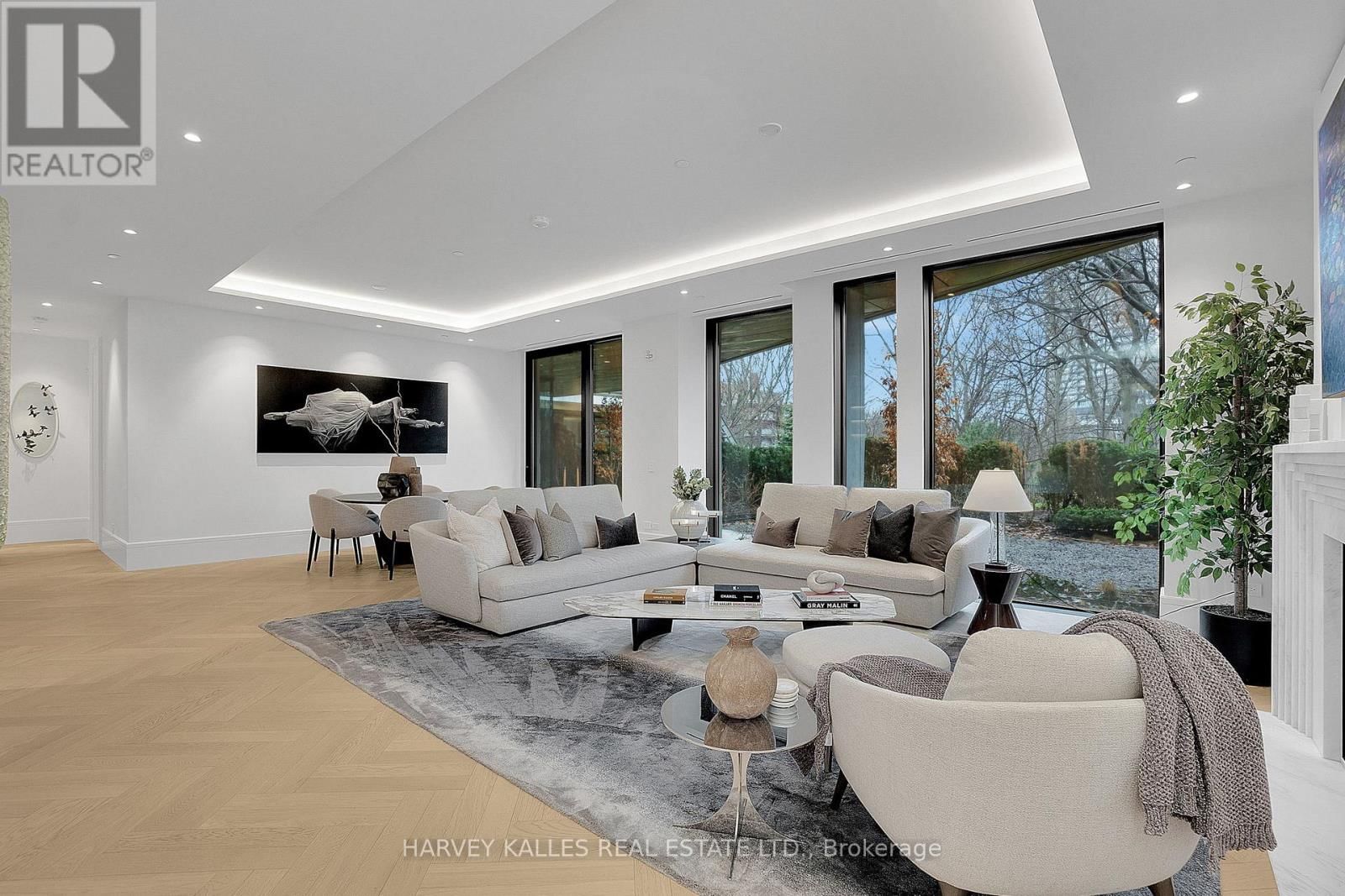 104 - 7 DALE AVENUE Image 4