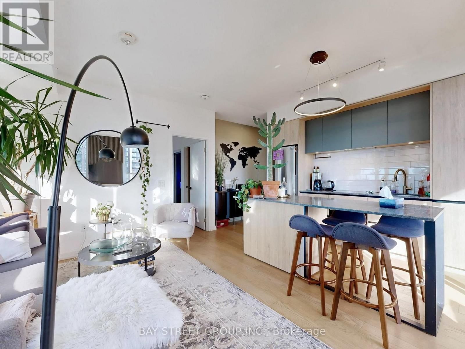 2403 - 225 SUMACH STREET Image 8