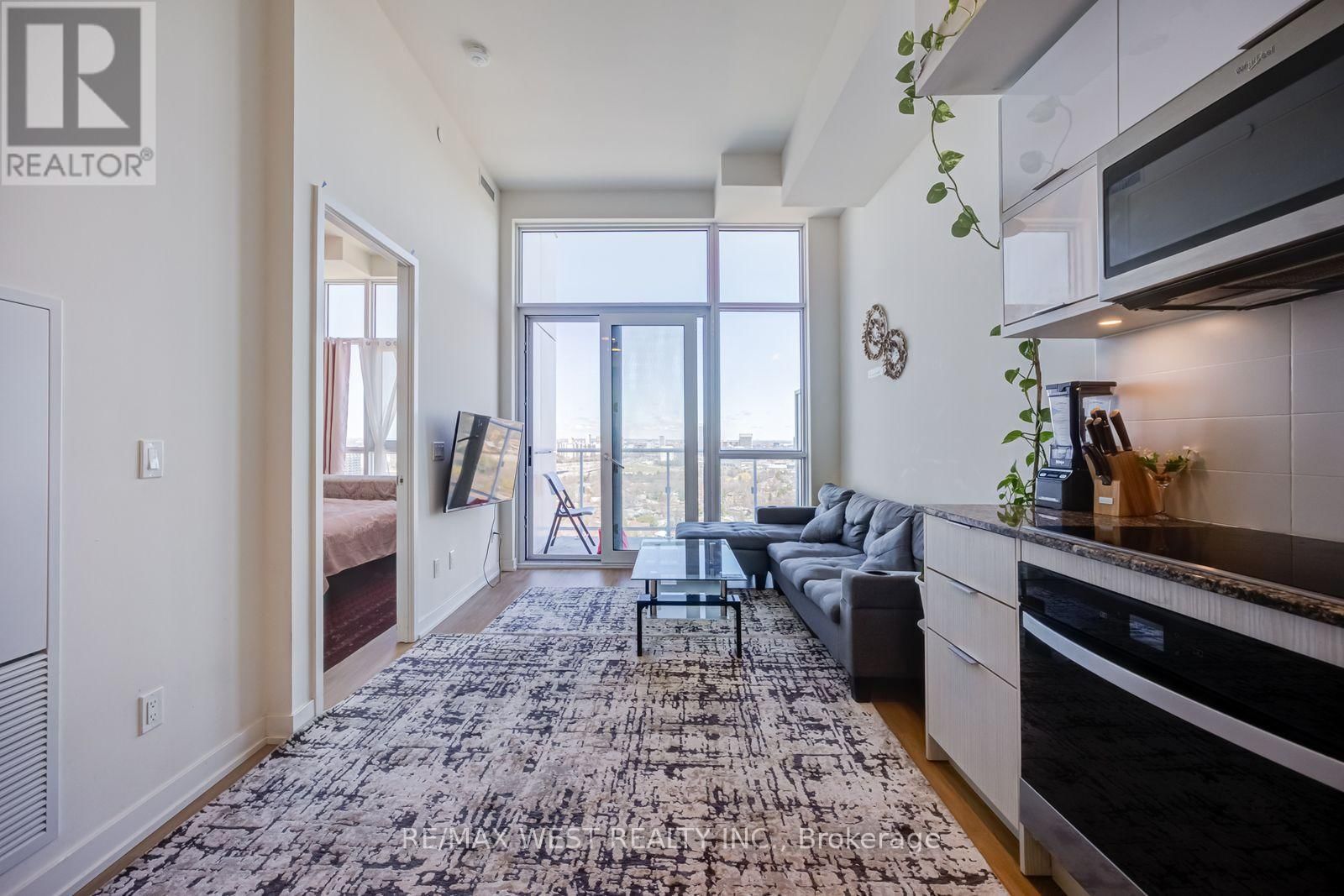 2406 - 10 DEERLICK COURT Image 13