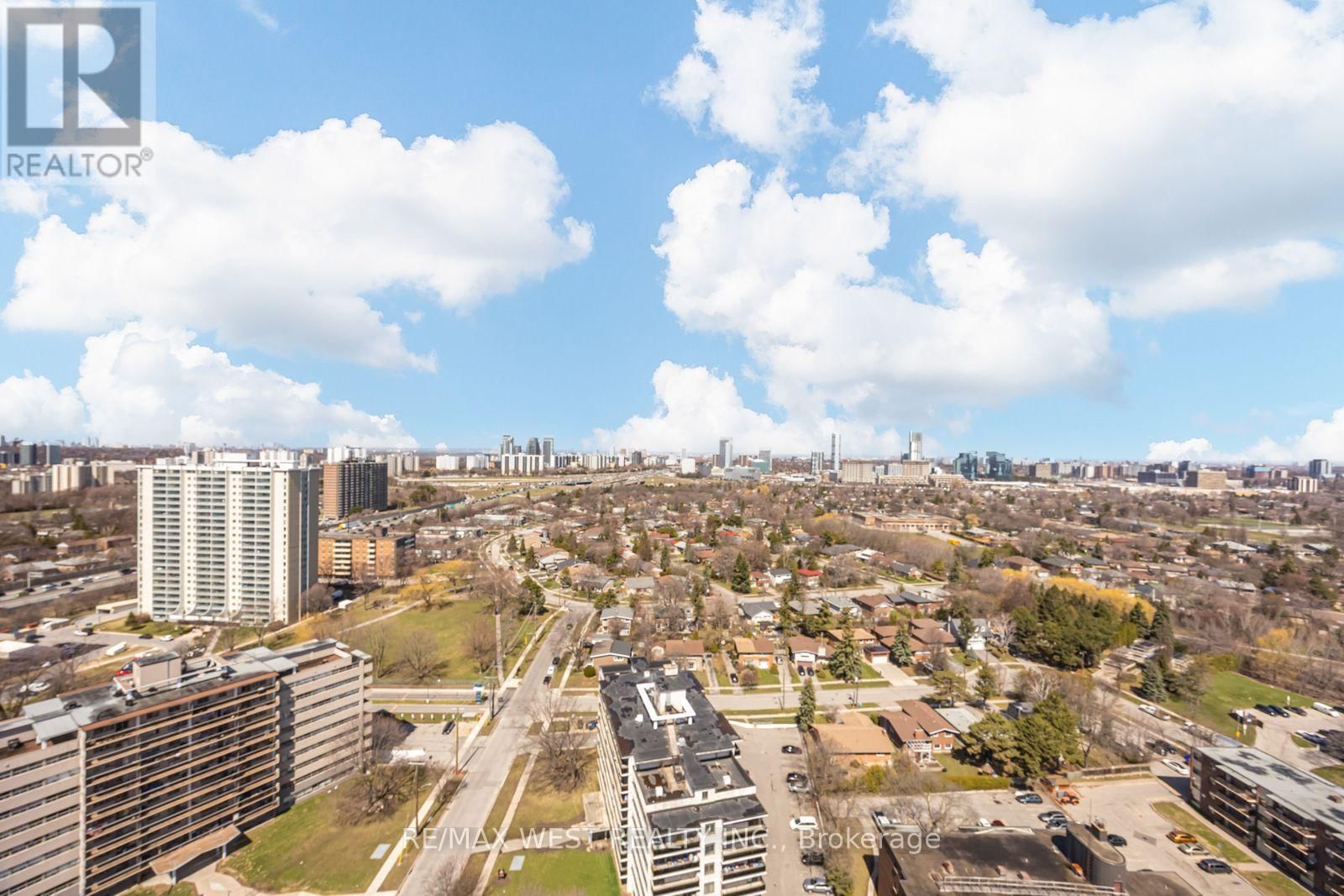 2406 - 10 DEERLICK COURT Image 29