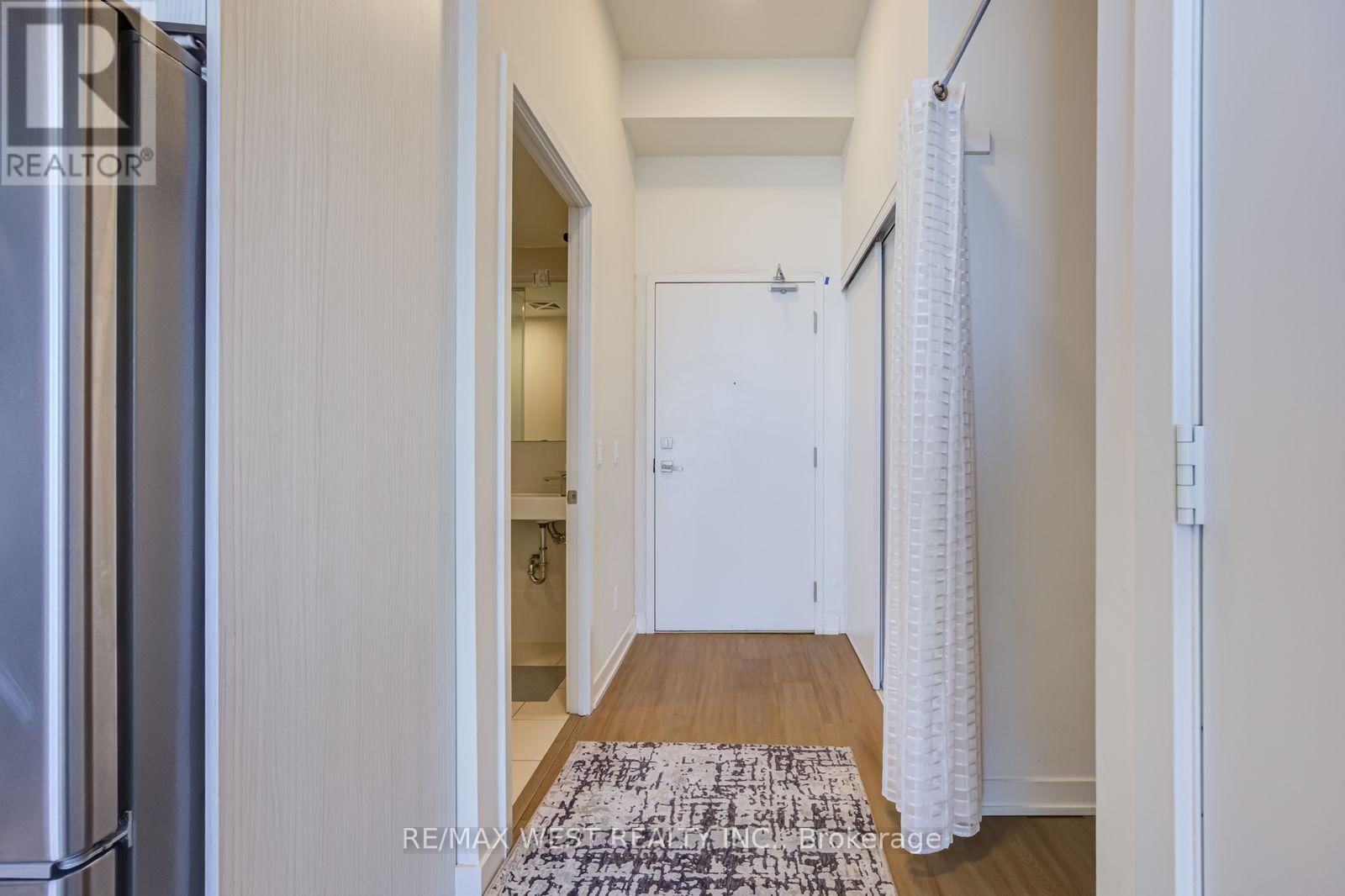 2406 - 10 DEERLICK COURT Image 7