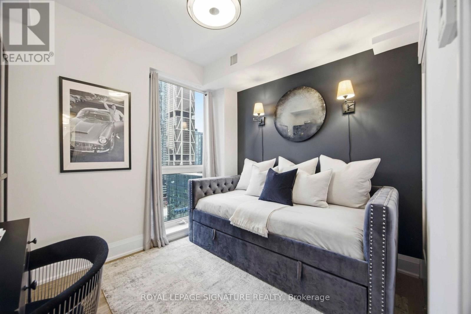 2307 - 88 CUMBERLAND STREET Image 15