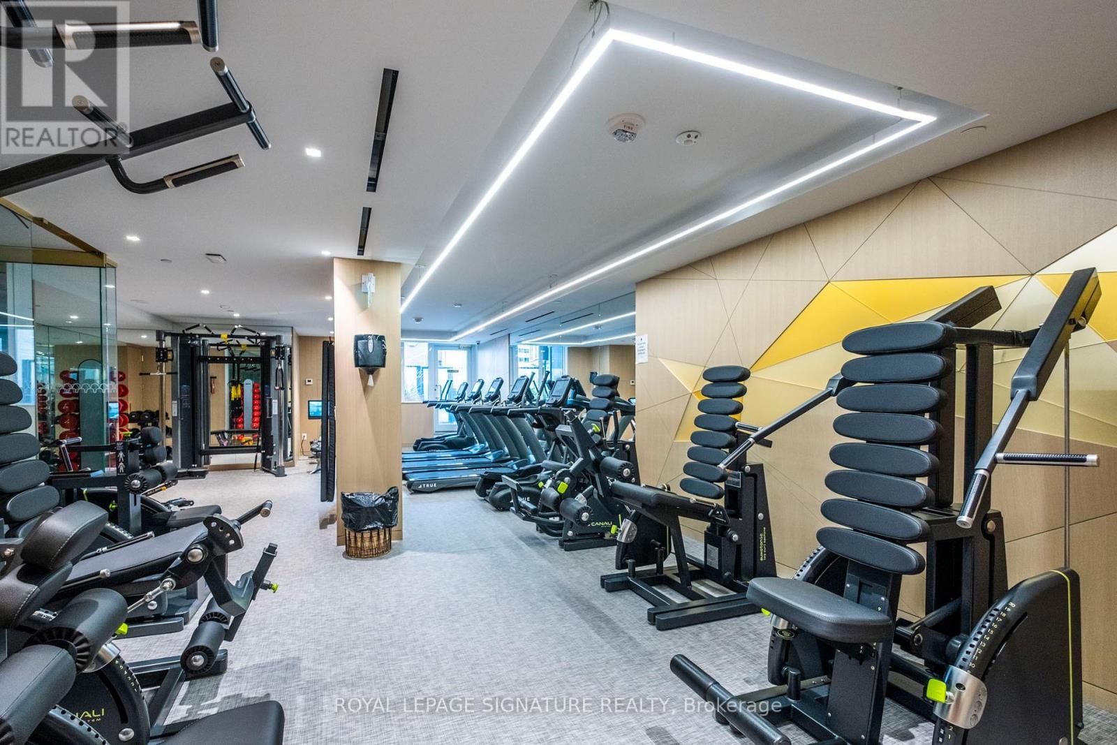 2307 - 88 CUMBERLAND STREET Image 29