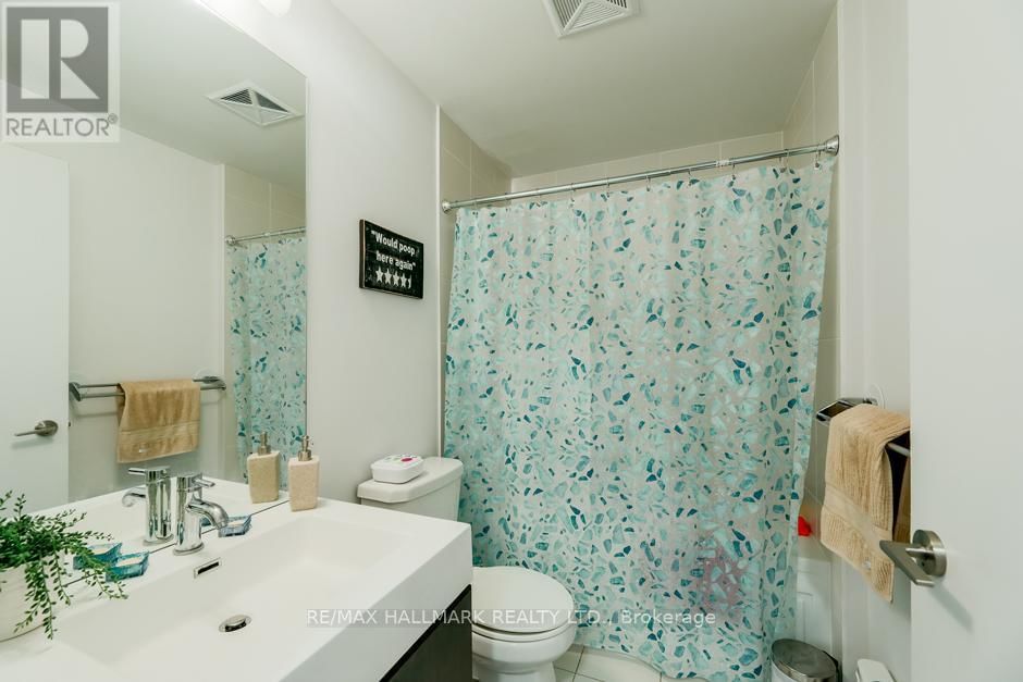 423 - 35 BRIAN PECK CRESCENT Image 13