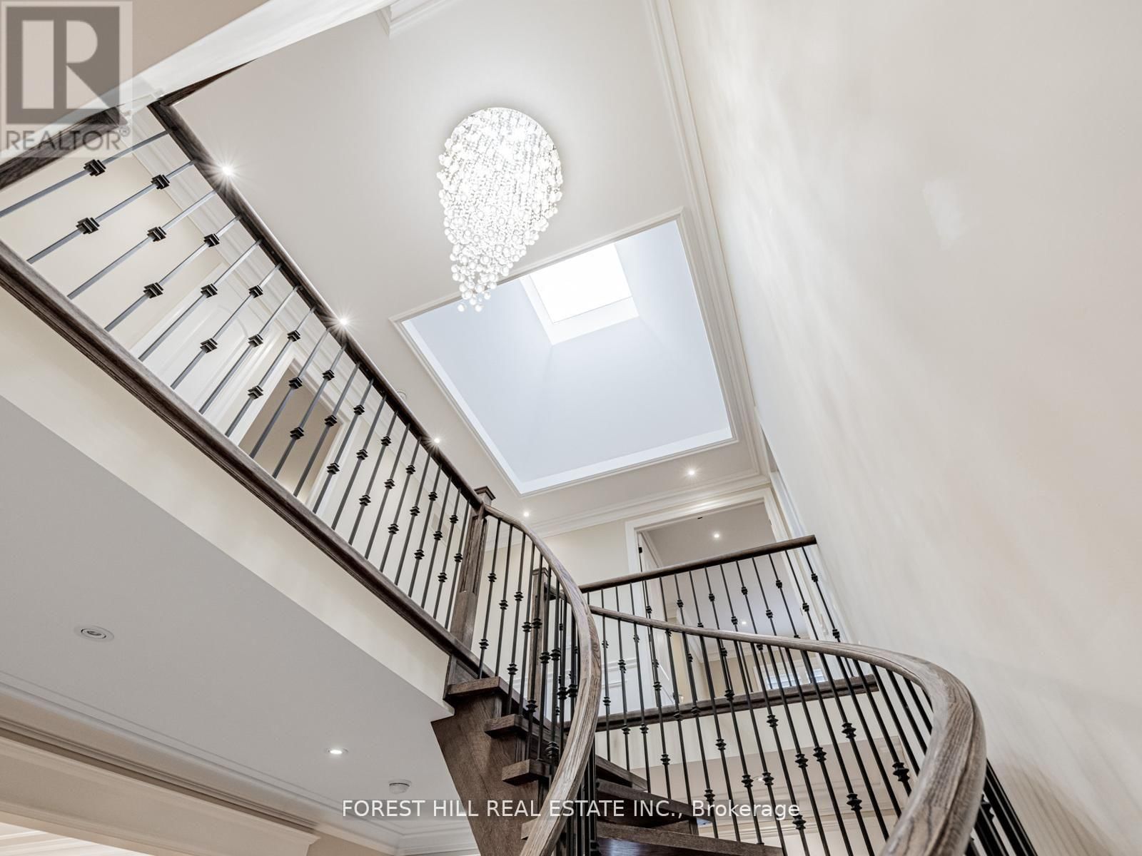 394 CONNAUGHT AVENUE Image 19