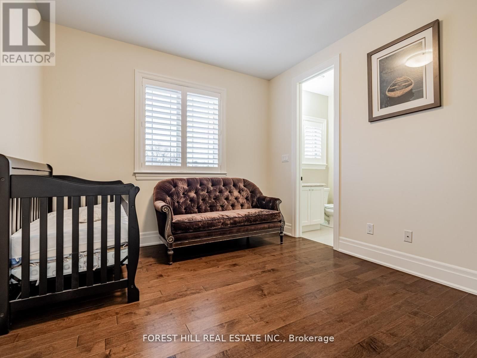 394 CONNAUGHT AVENUE Image 25