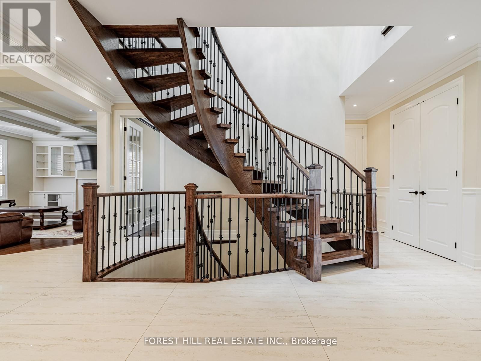 394 CONNAUGHT AVENUE Image 3